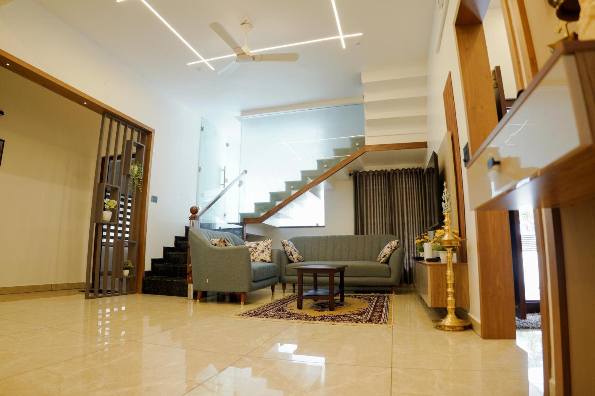 Teak And Lake Homestay Thekkady Exterior photo